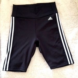 Designed 2 Move High Rise Short Sport Tights